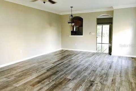 Touwnhouse à vendre à Spring Hill, Floride: 2 chambres, 115.01 m2 № 2233437 - photo 4