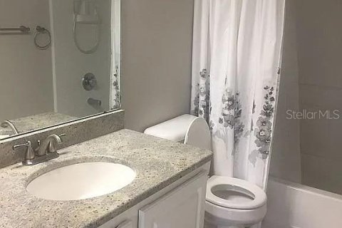 Touwnhouse à vendre à Spring Hill, Floride: 2 chambres, 115.01 m2 № 2233437 - photo 5