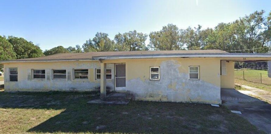 House in Haines City, Florida 3 bedrooms, 230.96 sq.m. № 1913110