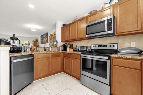 Copropriété à vendre à Orlando, Floride: 2 chambres, 94.2 m2 № 2378357 - photo 10