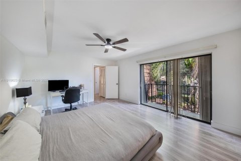 Снять в аренду таунхаус в Дейви, Флорида 3 спальни, 153.66м2, № 1966684 - фото 24