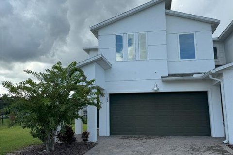Adosado en alquiler en Kissimmee, Florida, 4 dormitorios, 189.06 m2 № 1914458 - foto 4