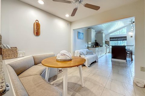 Villa ou maison à vendre à Wesley Chapel, Floride: 3 chambres, 238.48 m2 № 1843592 - photo 29