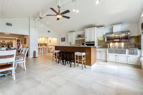 Villa ou maison à vendre à Wesley Chapel, Floride: 3 chambres, 238.48 m2 № 1843592 - photo 30
