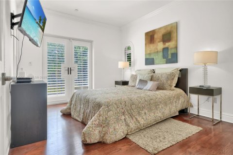 Villa ou maison à vendre à Coral Gables, Floride: 4 chambres, 344.57 m2 № 2024305 - photo 8
