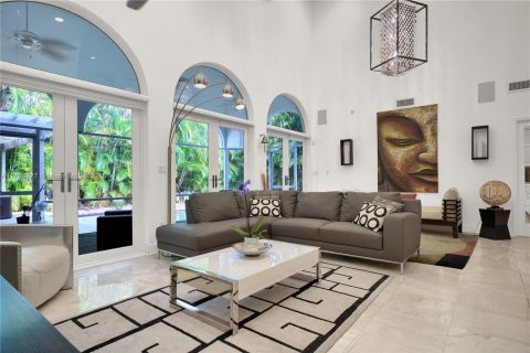 Villa ou maison à vendre à Coral Gables, Floride: 4 chambres, 344.57 m2 № 2024305 - photo 4