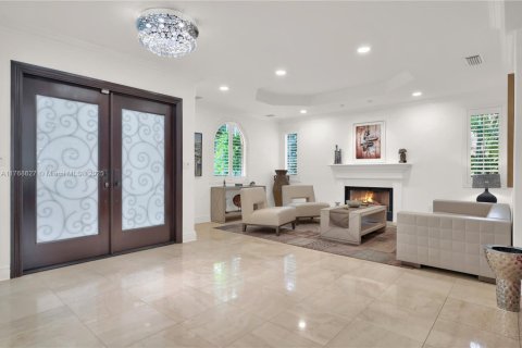 Villa ou maison à vendre à Coral Gables, Floride: 4 chambres, 344.57 m2 № 2024305 - photo 10