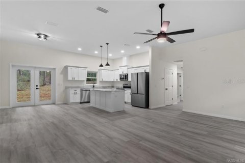 House in Inverness, Florida 3 bedrooms, 150.22 sq.m. № 1723985 - photo 4