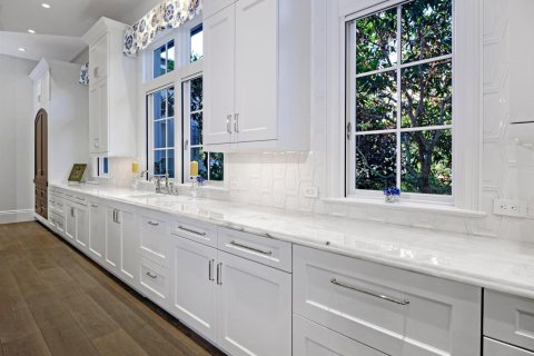 House in Jupiter, Florida 7 bedrooms, 795.71 sq.m. № 2183030 - photo 13
