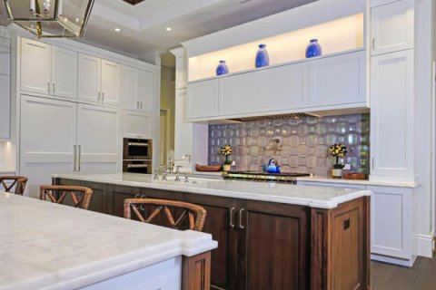 House in Jupiter, Florida 7 bedrooms, 795.71 sq.m. № 2183030 - photo 12