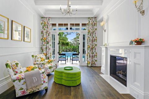 House in Jupiter, Florida 7 bedrooms, 795.71 sq.m. № 2183030 - photo 15