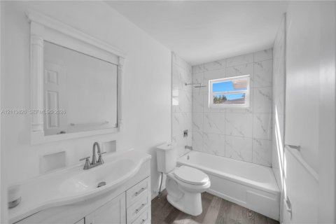 Villa ou maison à louer à Cape Coral, Floride: 4 chambres, 178 m2 № 2437520 - photo 14
