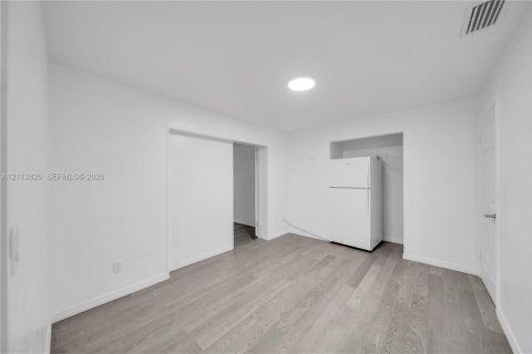 Villa ou maison à louer à Cape Coral, Floride: 4 chambres, 178 m2 № 2437520 - photo 25