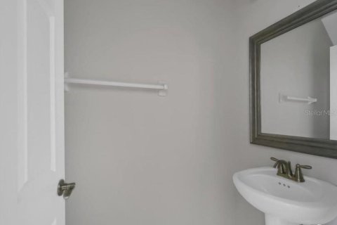 Townhouse in Bradenton, Florida 2 bedrooms, 150.87 sq.m. № 1918344 - photo 13