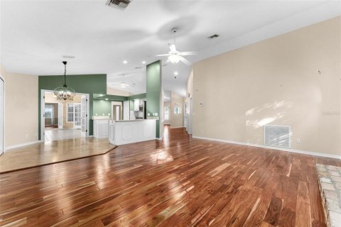 House in Eustis, Florida 3 bedrooms, 251.3 sq.m. № 1424297 - photo 28