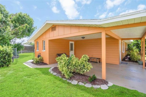 House in Venice, Florida 3 bedrooms, 127.09 sq.m. № 2196694 - photo 5