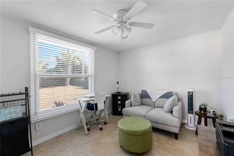 House in Venice, Florida 3 bedrooms, 127.09 sq.m. № 2196694 - photo 24