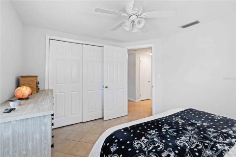 House in Venice, Florida 3 bedrooms, 127.09 sq.m. № 2196694 - photo 29