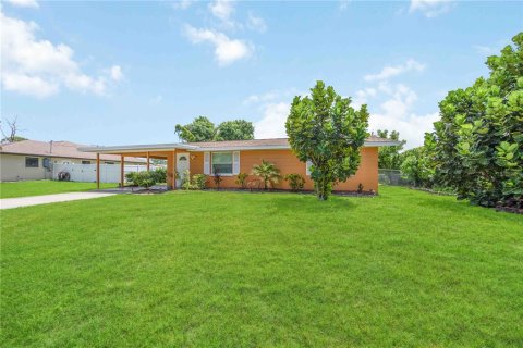 House in Venice, Florida 3 bedrooms, 127.09 sq.m. № 2196694 - photo 4