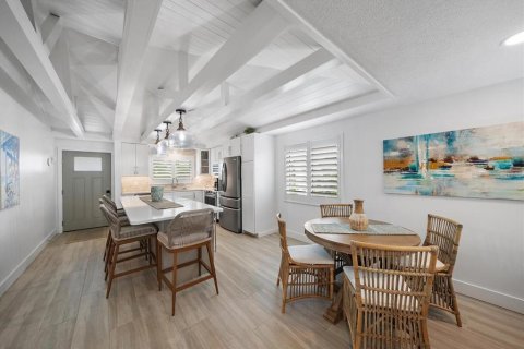 Copropriété à louer à Longboat Key, Floride: 2 chambres, 126.07 m2 № 2419530 - photo 8