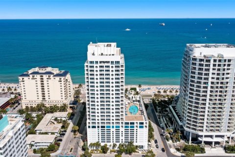 Condo in Fort Lauderdale, Florida, 3 rooms № 2081839 - photo 16
