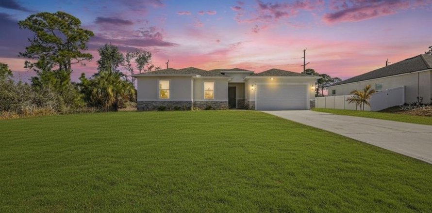 Casa en Palm Bay, Florida 4 dormitorios, 201.69 m2 № 2384449