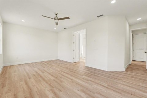 Casa en venta en Palm Bay, Florida, 4 dormitorios, 201.69 m2 № 2384449 - foto 17