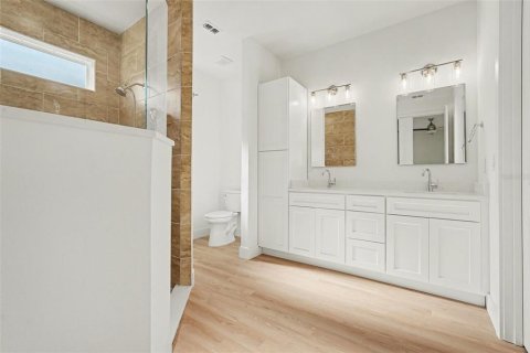 Casa en venta en Palm Bay, Florida, 4 dormitorios, 201.69 m2 № 2384449 - foto 18