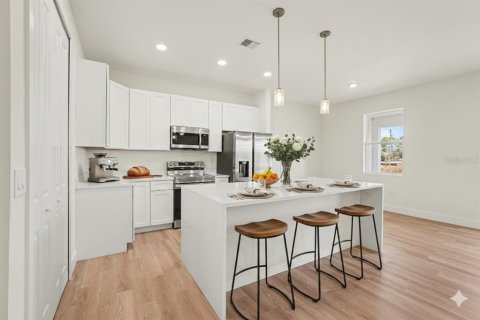 Casa en venta en Palm Bay, Florida, 4 dormitorios, 201.69 m2 № 2384449 - foto 4