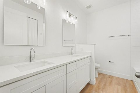 Casa en venta en Palm Bay, Florida, 4 dormitorios, 201.69 m2 № 2384449 - foto 28