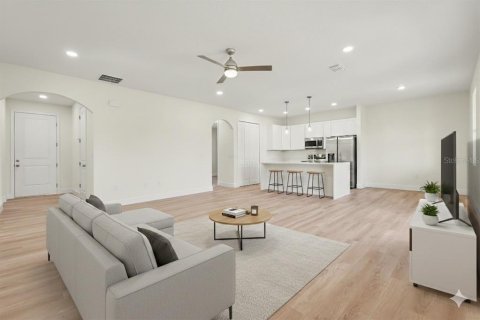 Casa en venta en Palm Bay, Florida, 4 dormitorios, 201.69 m2 № 2384449 - foto 8