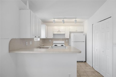 Condominio en alquiler en Homestead, Florida, 3 dormitorios, 95.13 m2 № 2009386 - foto 6