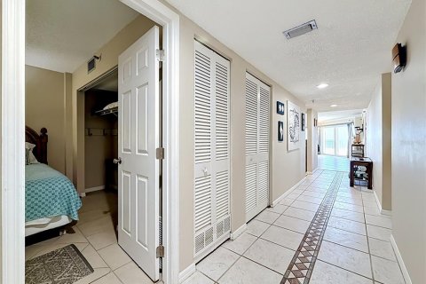Condominio en venta en Indian Shores, Florida, 3 dormitorios, 133.31 m2 № 2129112 - foto 4