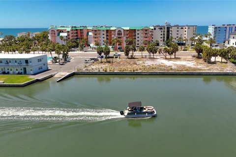 Condominio en venta en Indian Shores, Florida, 3 dormitorios, 133.31 m2 № 2129112 - foto 30