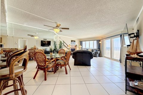Condominio en venta en Indian Shores, Florida, 3 dormitorios, 133.31 m2 № 2129112 - foto 9