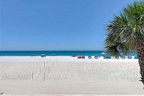Condominio en venta en Indian Shores, Florida, 3 dormitorios, 133.31 m2 № 2129112 - foto 25