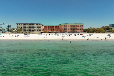 Condominio en venta en Indian Shores, Florida, 3 dormitorios, 133.31 m2 № 2129112 - foto 28