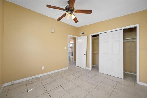 Casa en alquiler en Saint Petersburg, Florida, 2 dormitorios, 59.64 m2 № 2111275 - foto 8