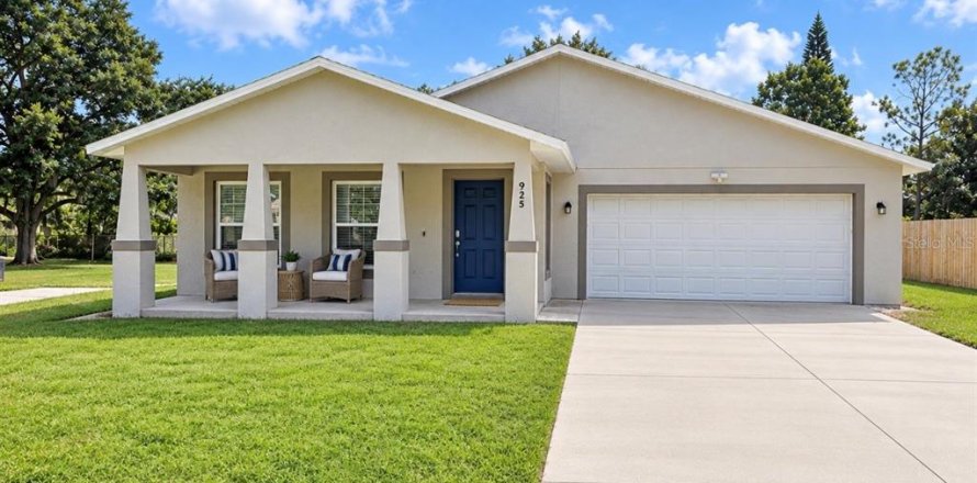 Villa ou maison à Groveland, Floride 4 chambres, 150.22 m2 № 2404906