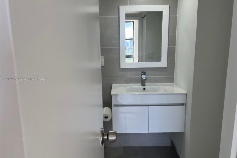 Condominio en venta en Aventura, Florida, 2 dormitorios, 105.72 m2 № 2033057 - foto 16