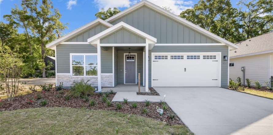 House in Gainesville, Florida 4 bedrooms, 176.51 sq.m. № 2123734