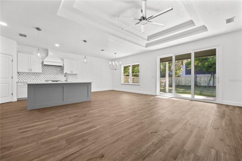 House in Gainesville, Florida 4 bedrooms, 176.51 sq.m. № 2123734 - photo 15
