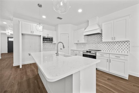 House in Gainesville, Florida 4 bedrooms, 176.51 sq.m. № 2123734 - photo 22