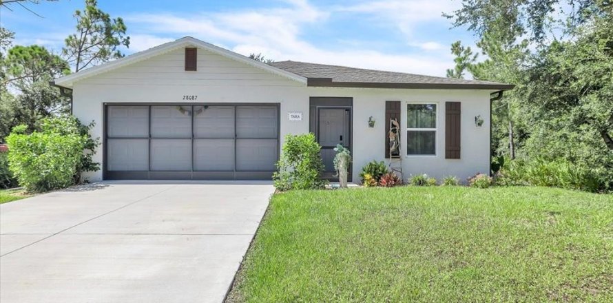 House in Punta Gorda, Florida 3 bedrooms, 132.85 sq.m. № 2287609