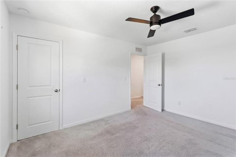 Villa ou maison à vendre à Sanford, Floride: 5 chambres, 209.96 m2 № 2216425 - photo 18