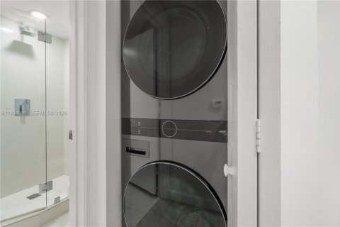 Купить кондоминиум в Майами, Флорида 1 спальня, 79.15м2, № 2045448 - фото 26