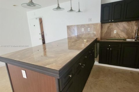 Copropriété à vendre à Miami, Floride: 2 chambres, 86.96 m2 № 1787292 - photo 2