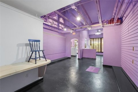 Propiedad comercial en venta en Gainesville, Florida, 239.5 m2 № 1918264 - foto 9
