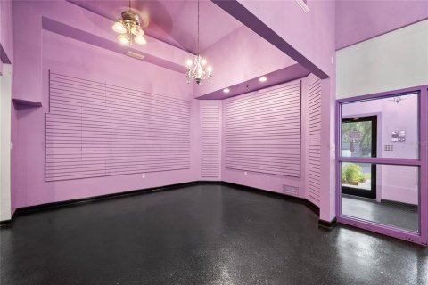 Propiedad comercial en venta en Gainesville, Florida, 239.5 m2 № 1918264 - foto 24