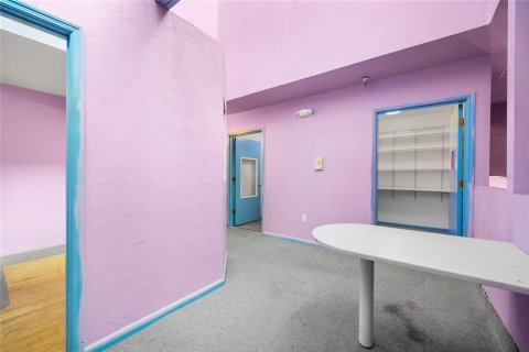 Propiedad comercial en venta en Gainesville, Florida, 239.5 m2 № 1918264 - foto 19
